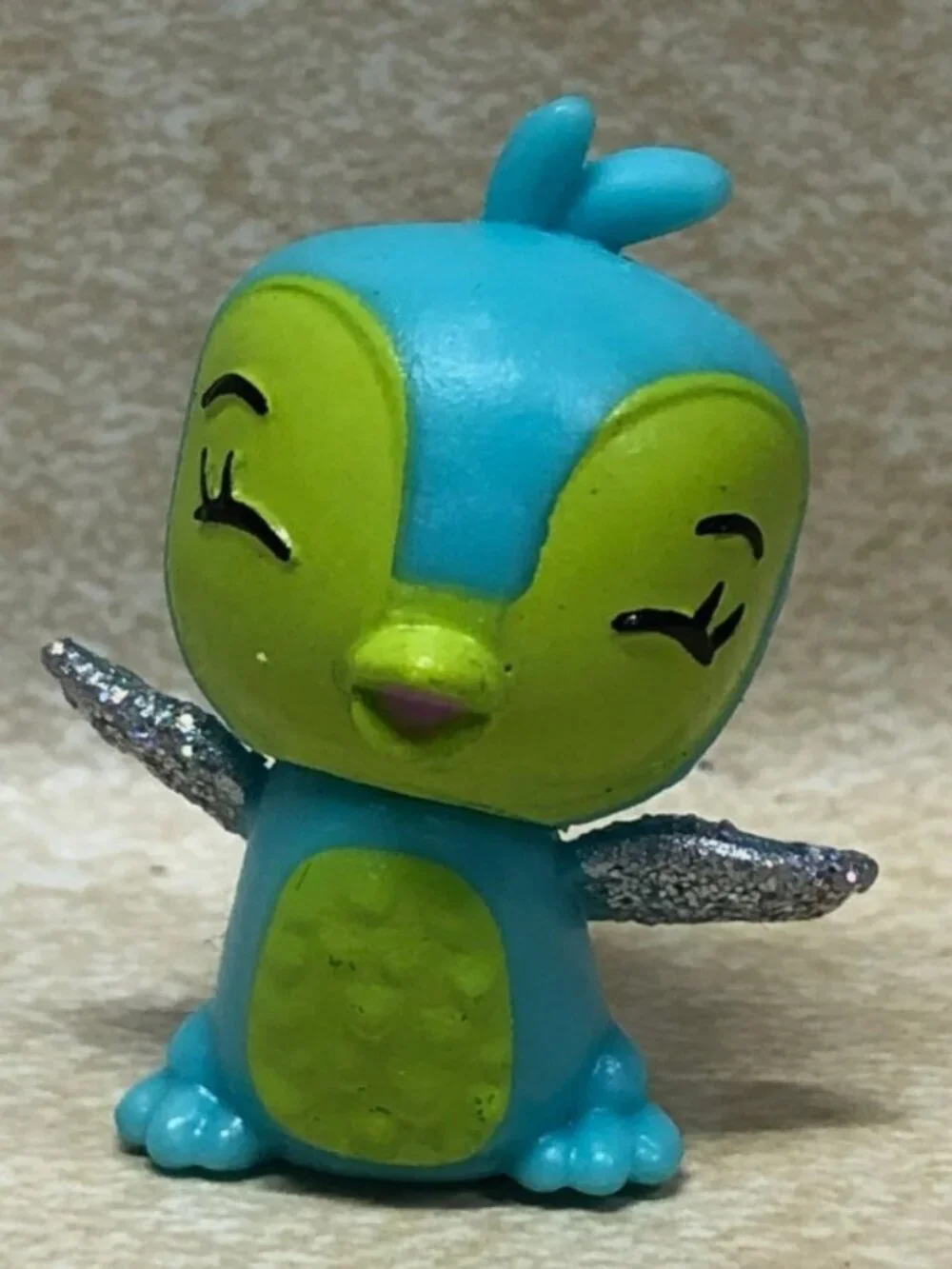 Giggling Penguala Season 1 Hatchimals CollEGGtibles